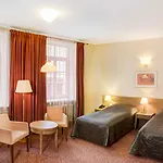 Mabre Hotell 4*