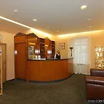 Hotell Mabre 4*