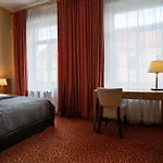 Hotell Mabre 4*