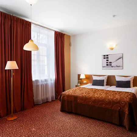 فندق سكن ميبر 4*
